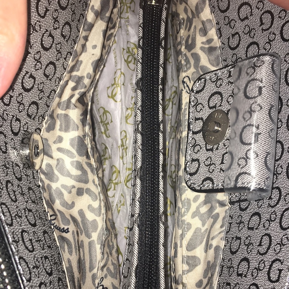 Guess Purse - Picture 4 of 5